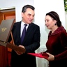 Глава столичного муниципалитета Ирек Ялалов поздравил актрису Башдрамтеатра Нурию Ирсаеву с юбилеем