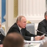 Президент РФ провел встречу с руководством палат Федерального Собрания